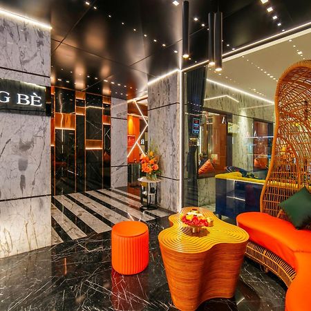 Aurora Premium - A Lifestyle Hotel Hanoi Luaran gambar