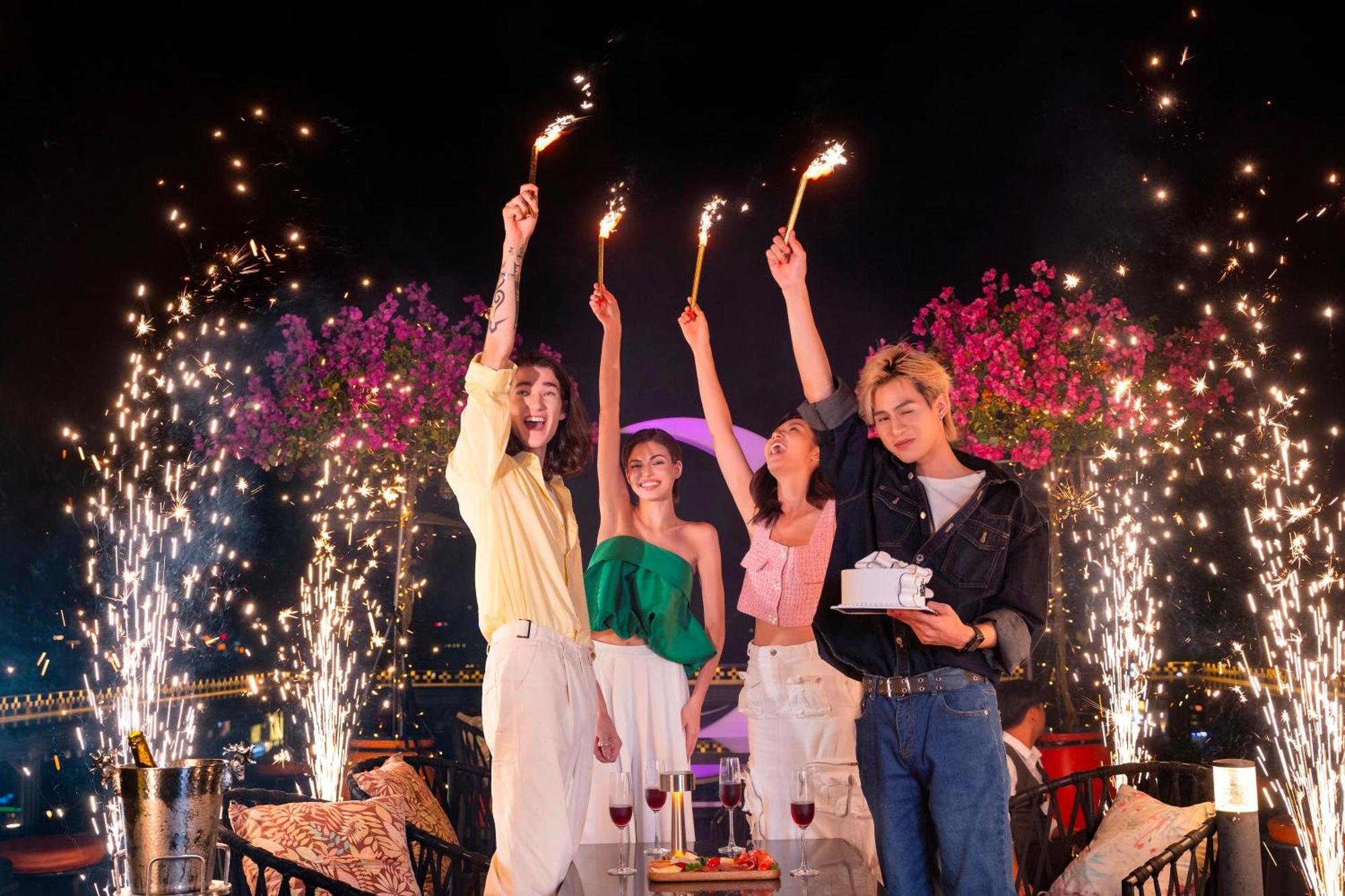 Aurora Premium - A Lifestyle Hotel Hanoi Luaran gambar